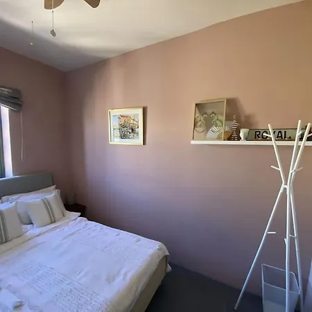 Modern Penthouse - Harbour Views *